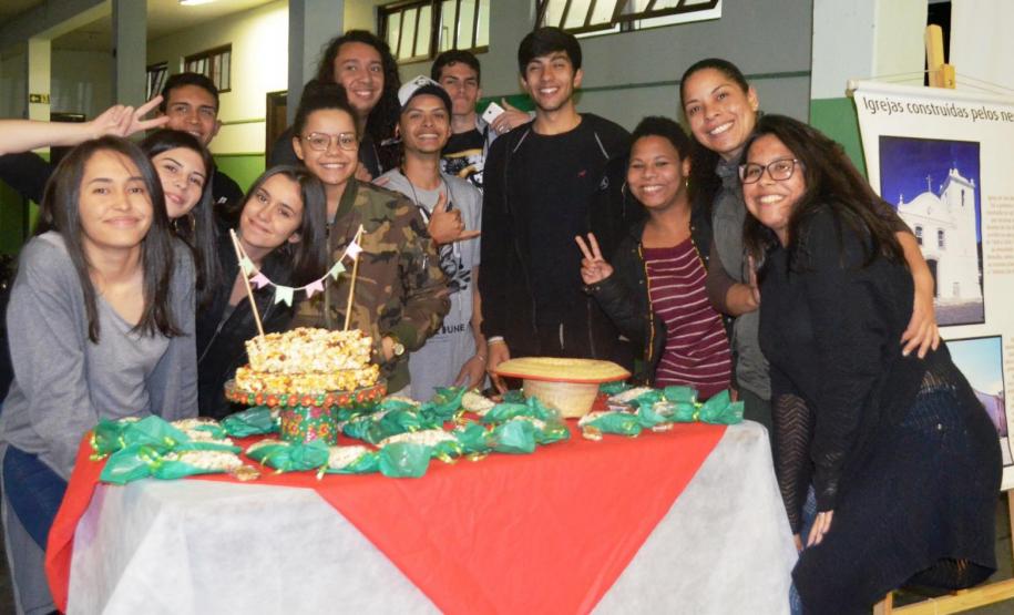 Estudantes mostraram também parte da culinária