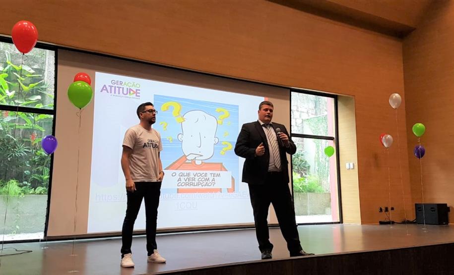 Promotores Rafael Pereira e Diogo de Assis Russo.